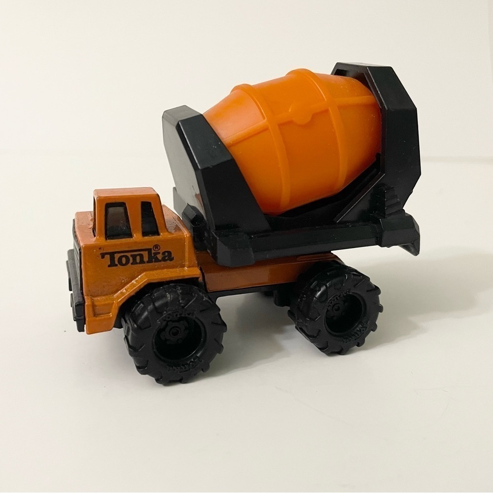 Vintage 1992 Mini Tonka Cement Truck Construction Vehicle Cement Mixer